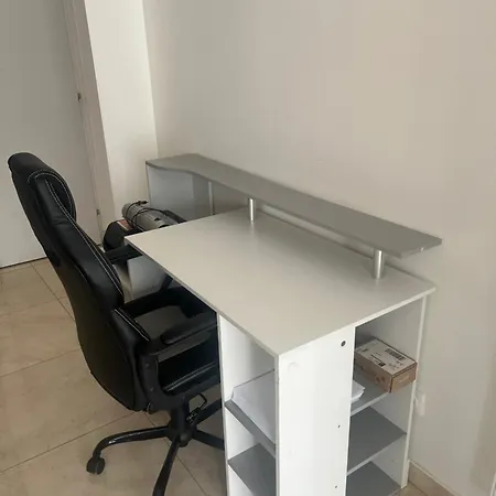 Maison Familiale Dans Un Quartier Calme Дом отдыха *