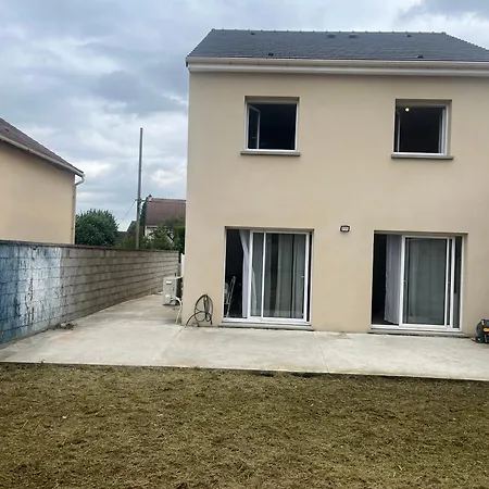 Maison Familiale Dans Un Quartier Calme Дом отдыха *